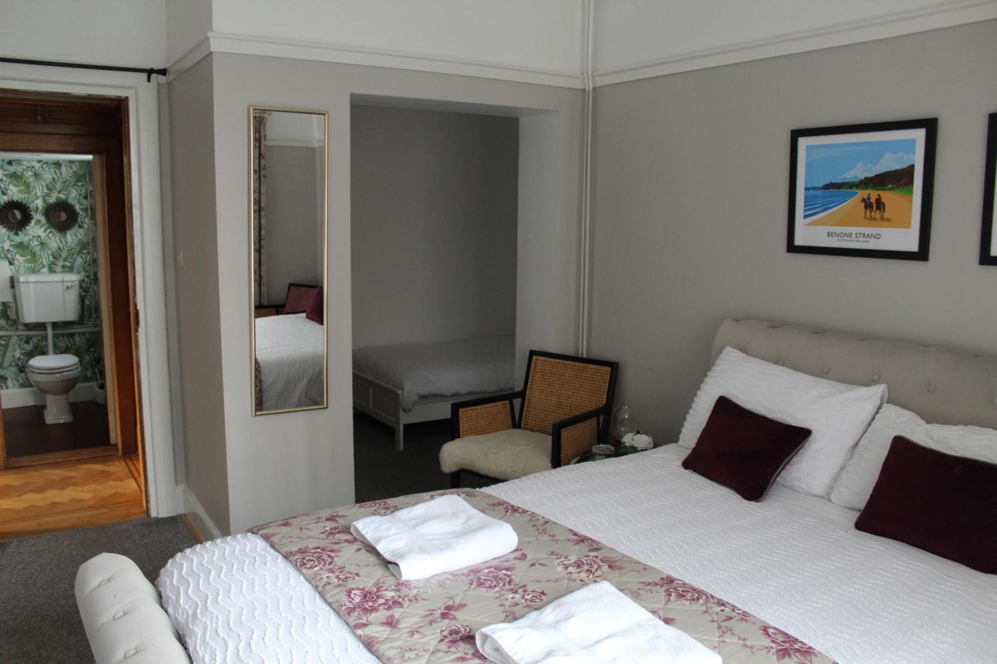Hotel Larkhill House Portrush Exterior foto